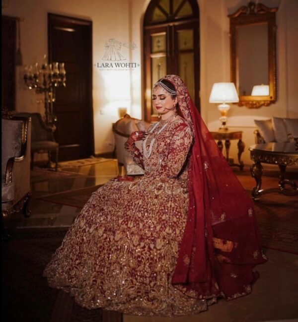 Exquisite Bridal Lehenga Choli - Image 4